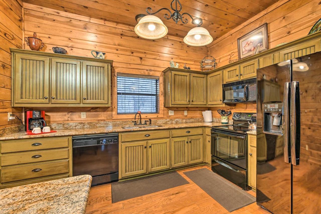 Broken Bow Cabin With Deck, Hot Tub And Fire Pit! Exterior foto