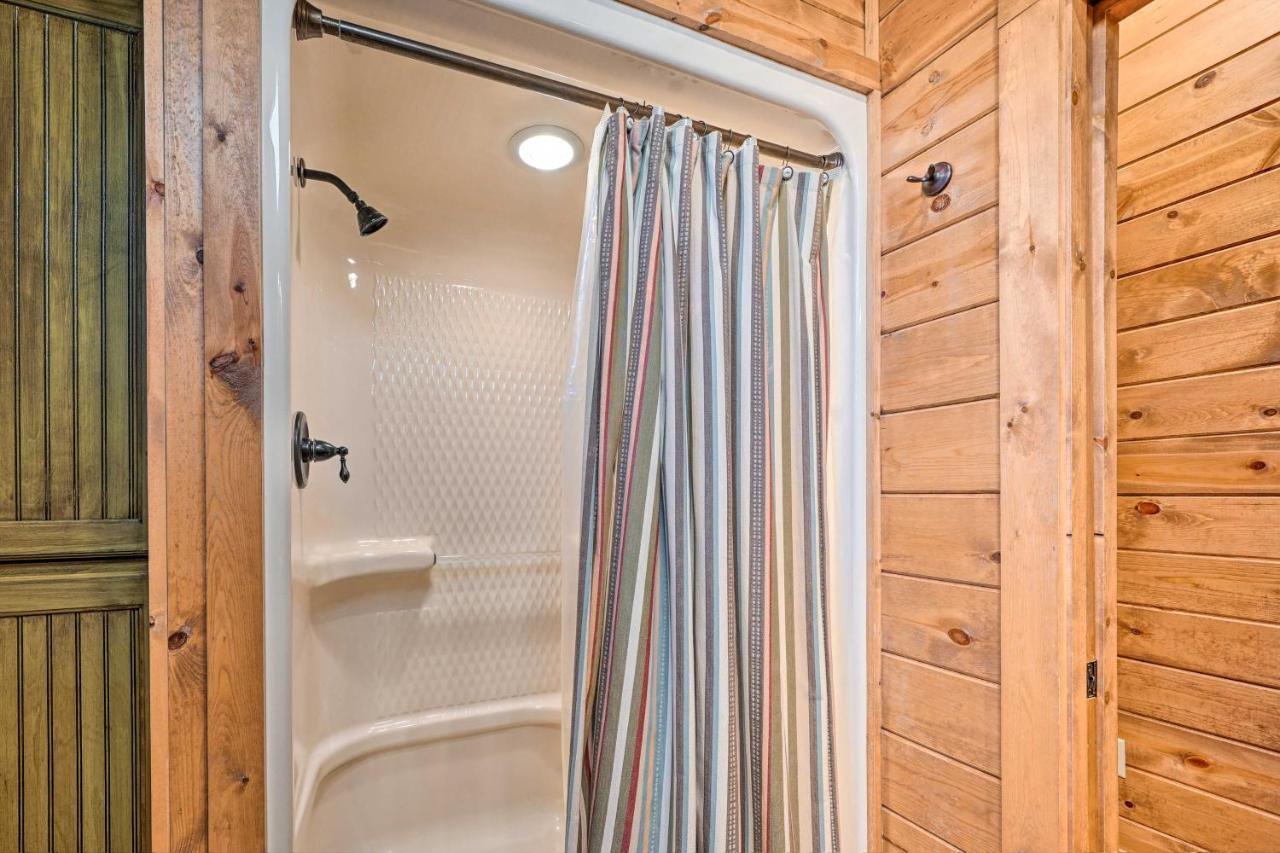 Broken Bow Cabin With Deck, Hot Tub And Fire Pit! Exterior foto